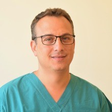Д-р Зееви Итай - лучший хирург по ротовой и челюстно-лицевой хирургии в Израиле