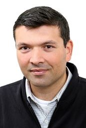 Dr. Moshe Attia - Neurosurgeon. Director of the Skull Base Surgery Service, specializing in skull base and cerebral vascular surgery