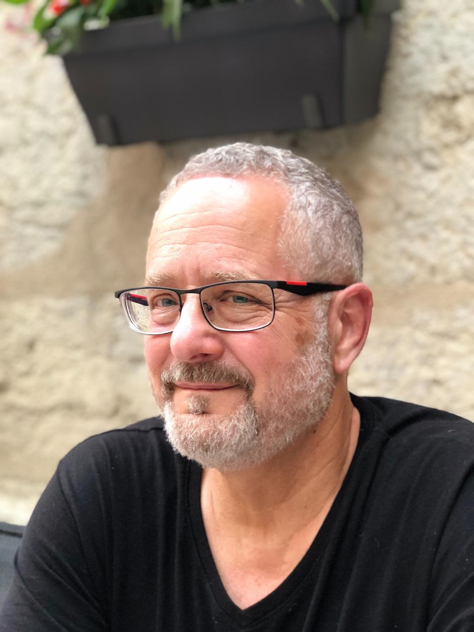 Professional portrait photo of Dr. Zeev Feldman, Director of Department of Neurosurgery